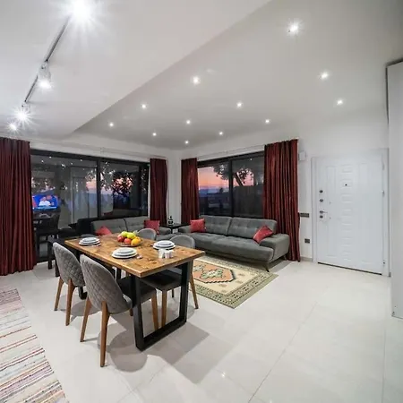 Hotel Kalkanda Cocuk Havuzlu
