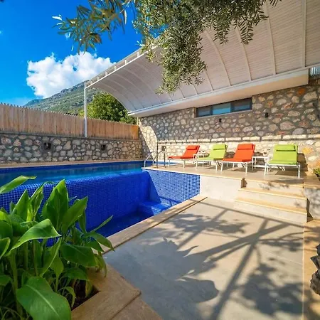 Hotel Kalkanda Cocuk Havuzlu Kalkan